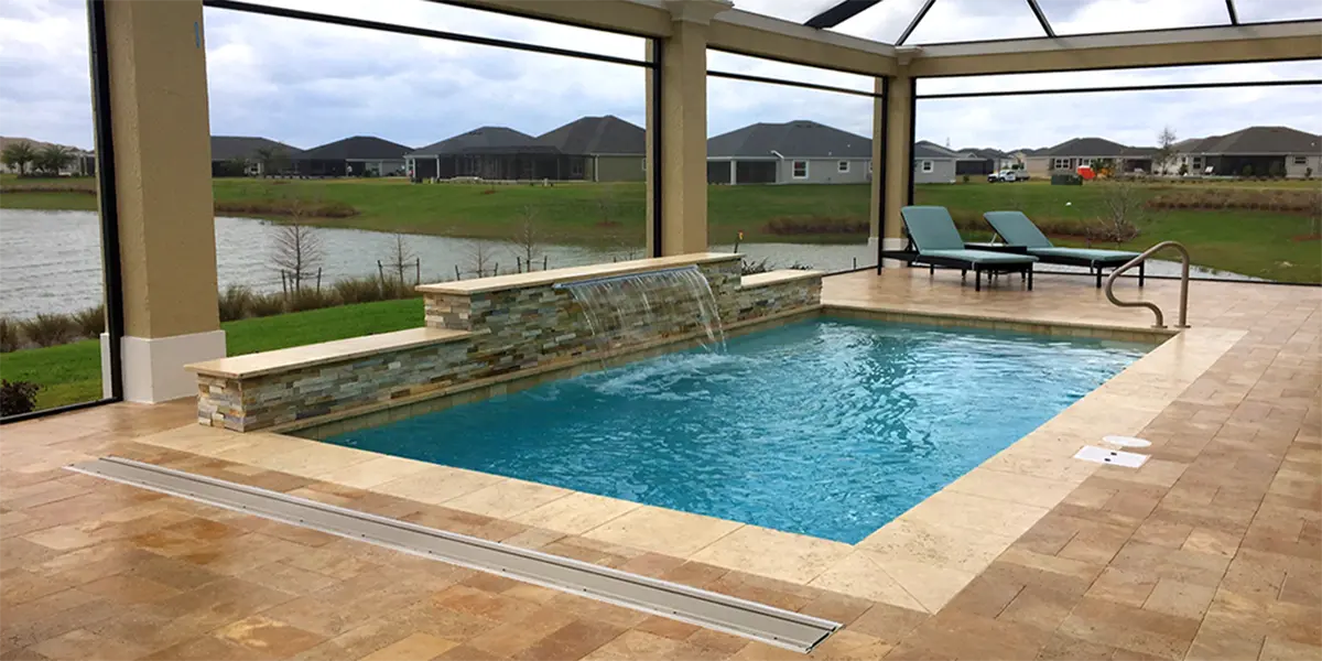 Cover for a swimming pool Florida